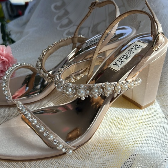 Badgley Mischka Natasha Block Heels - Picture 10 of 11